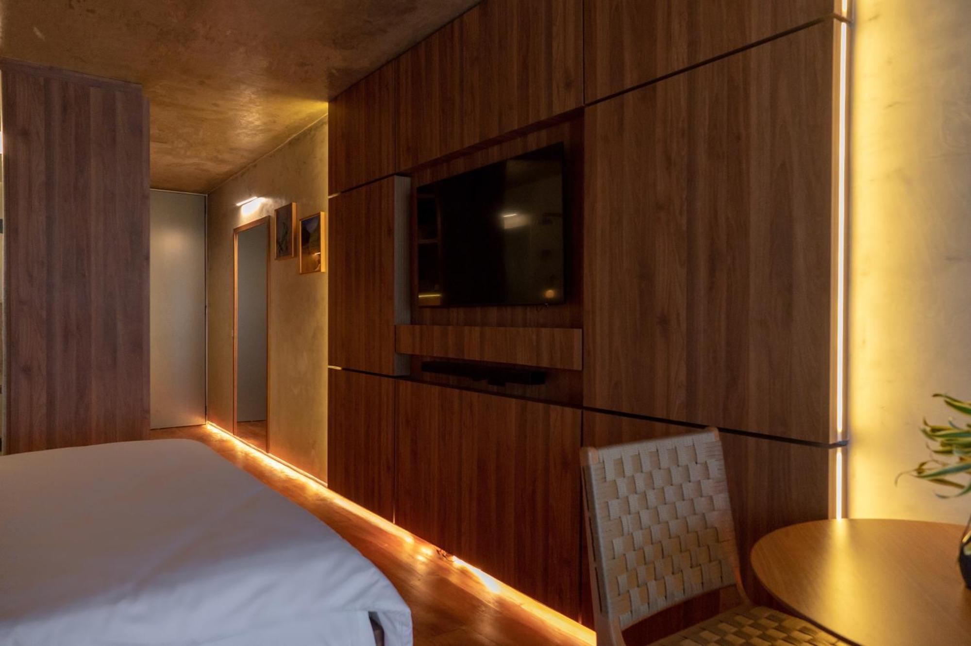 Duke Beach Hotel ماريسياز المظهر الخارجي الصورة