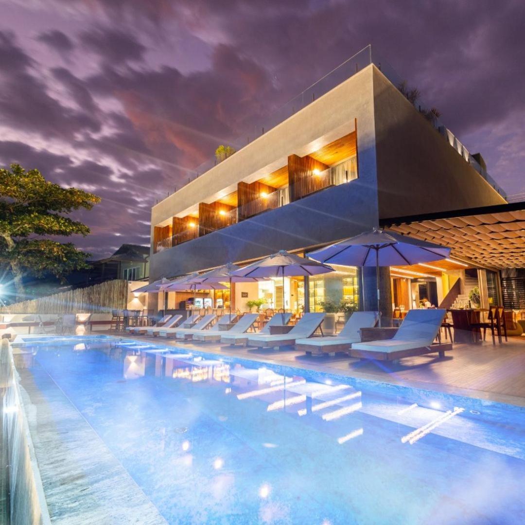 Duke Beach Hotel ماريسياز المظهر الخارجي الصورة