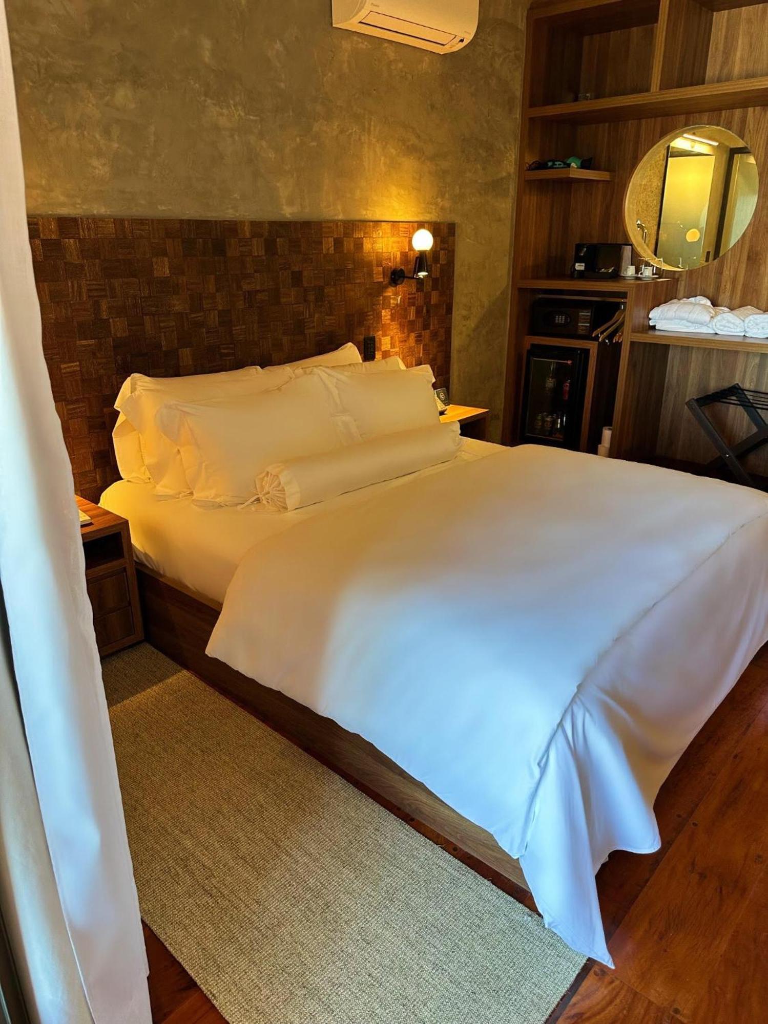 Duke Beach Hotel ماريسياز المظهر الخارجي الصورة