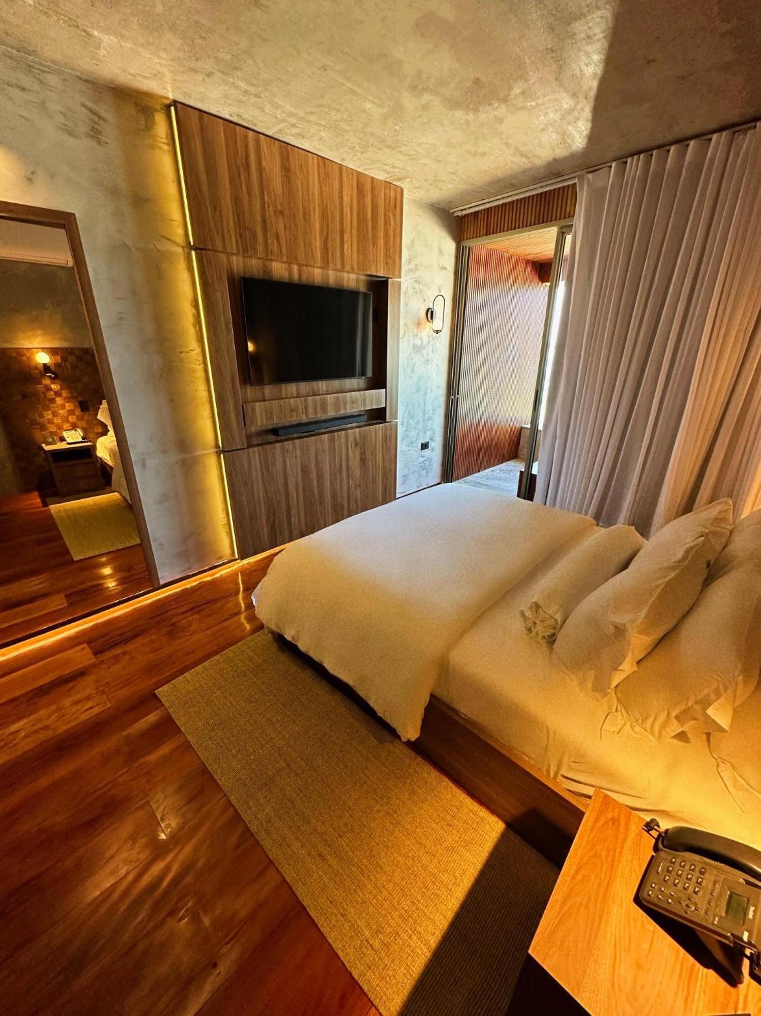 Duke Beach Hotel ماريسياز المظهر الخارجي الصورة
