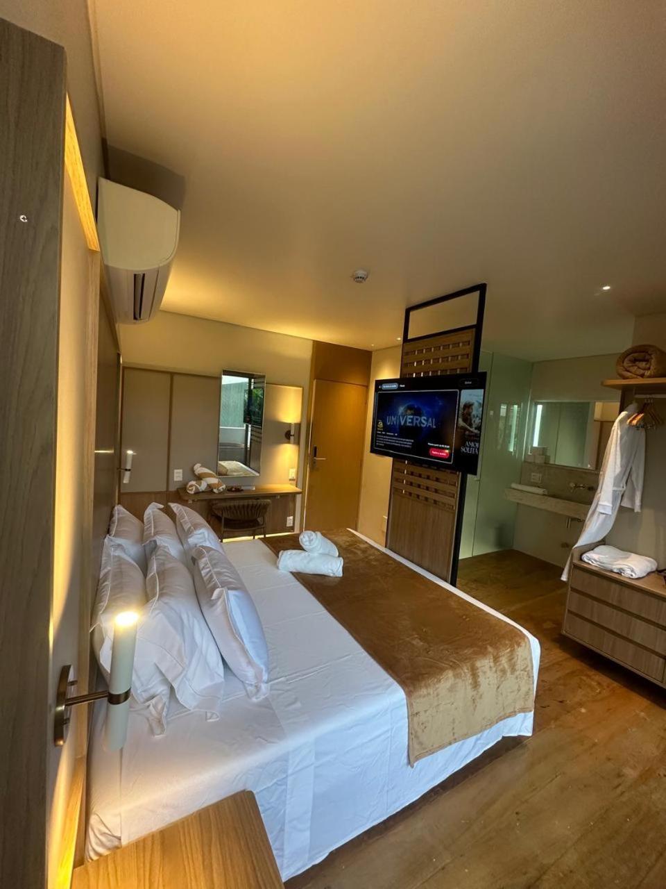 Duke Beach Hotel ماريسياز المظهر الخارجي الصورة
